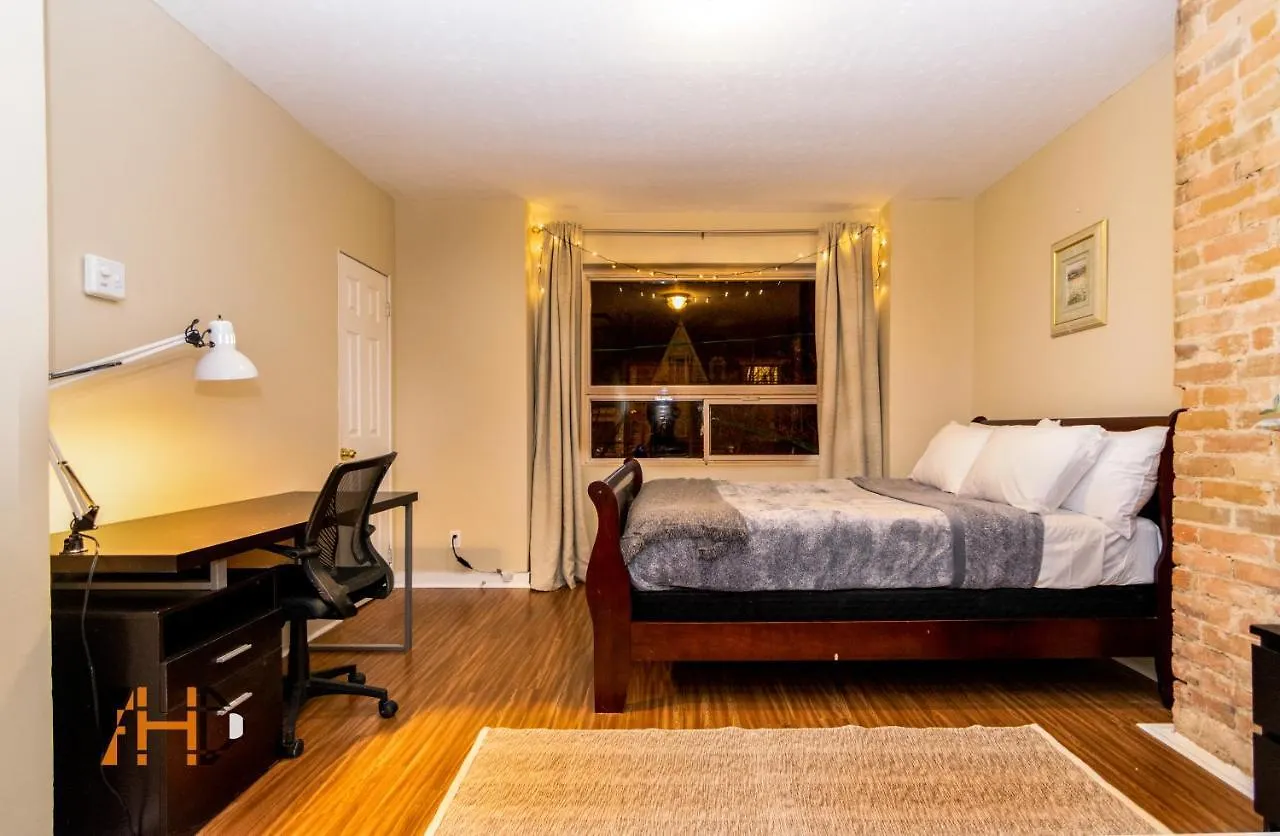 Downtown Retreat-Spacious Rooms With Shared Kitchen & Bath Toronto 0*,  Kanada