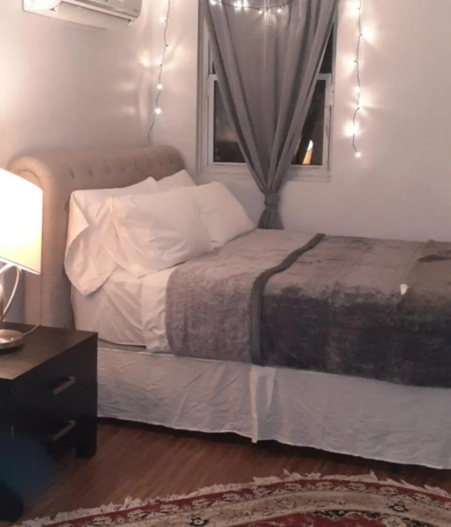 Apartmán Downtown Retreat-Spacious Rooms With Shared Kitchen & Bath Toronto